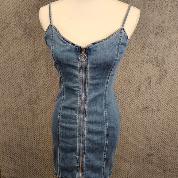 Forever 21 Dresses & Skirts - Forever 21 Women Medium Wash Denim Zip Front Bodycon Mini Dress Size M